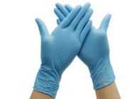 Deslice los guantes disponibles azules resistentes, operación flexible de los guantes estéril del nitrilo proveedor
